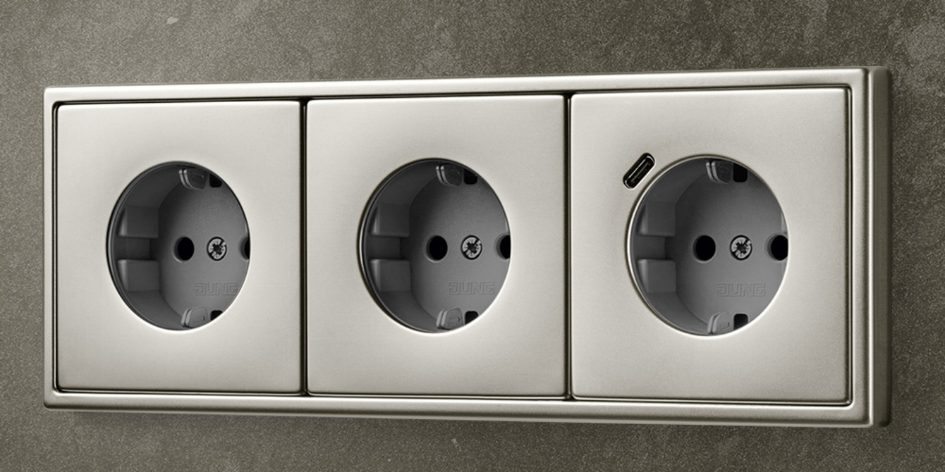 SCHUKO® Steckdosen mit USB bei Robin Hartmann Elektrotechnik GmbH in Usingen