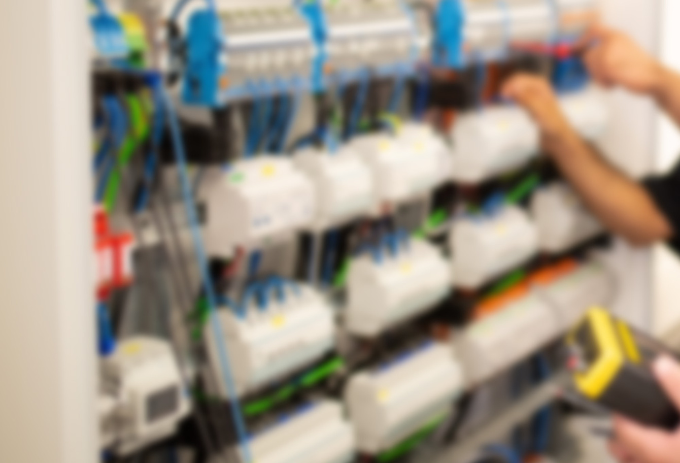Schalt­anlagen­bau bei Robin Hartmann Elektrotechnik GmbH in Usingen